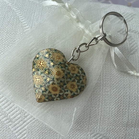 Handcrafted heart keychain - Picture 1 of 1
